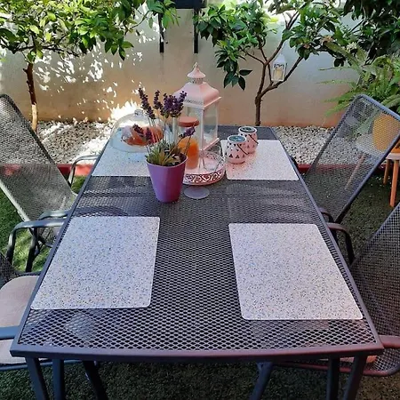 Garden Apartman Apartmán Podstrana
